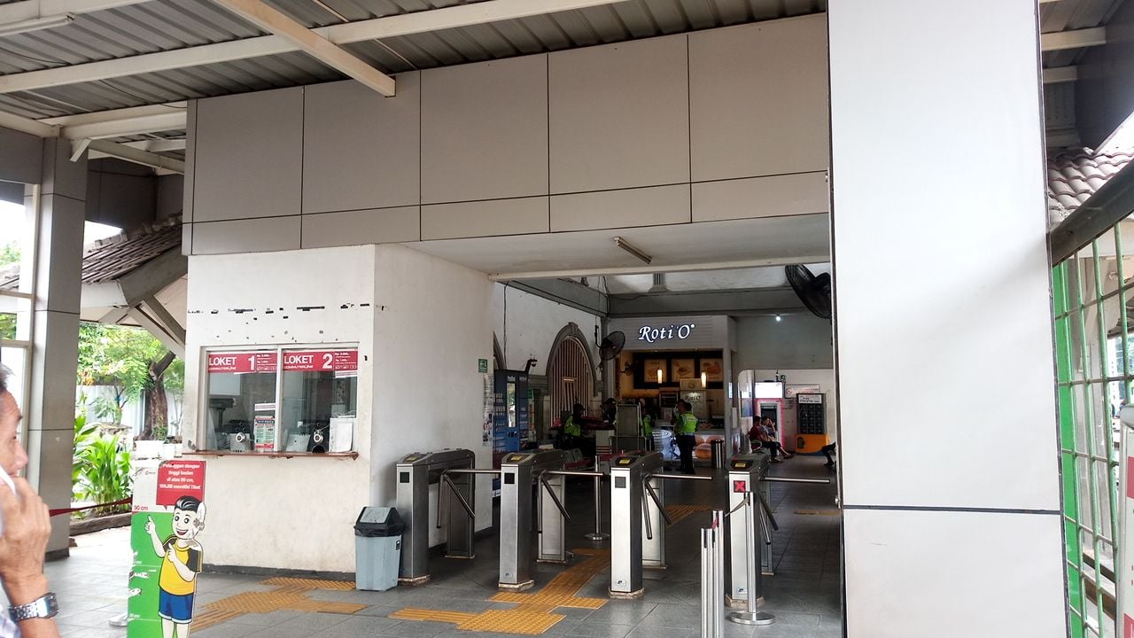 Stasiun Kemayoran2.jpg