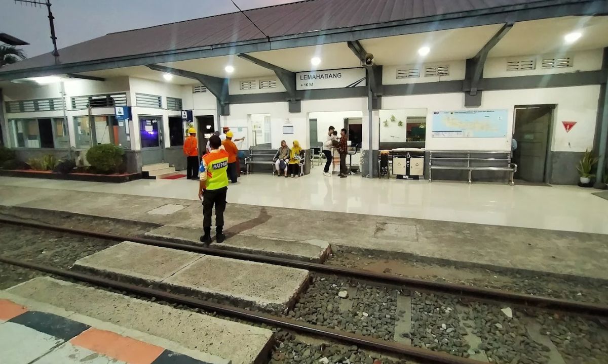 cara menuju stasiun lemah abang