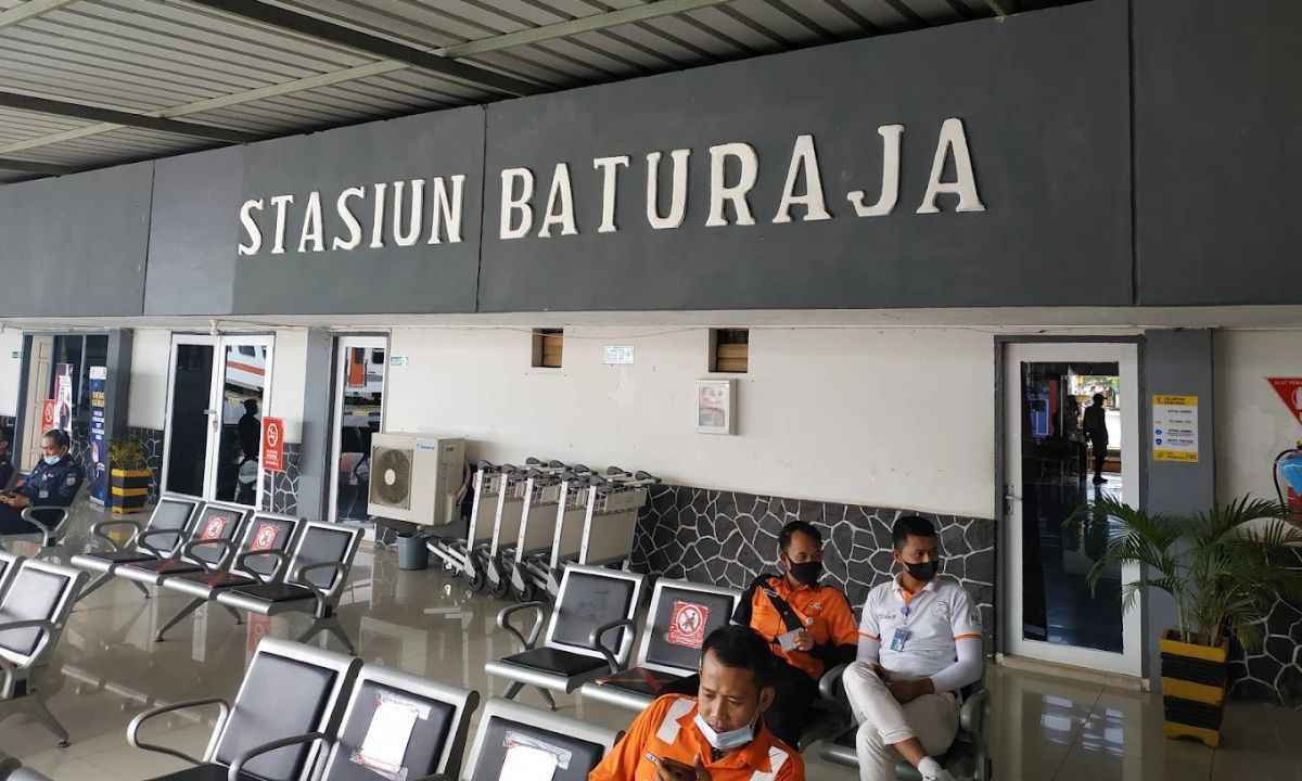 ruang tunggu stasiun baturaja