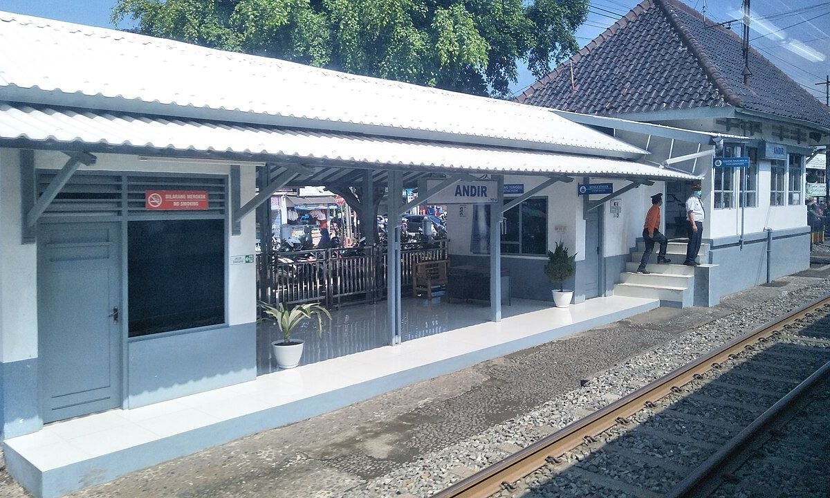 stasiun andir
