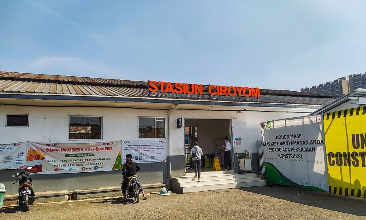 stasiun ciroyom