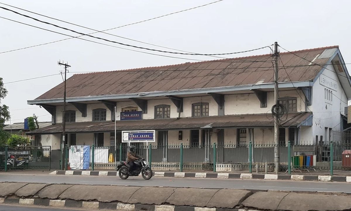 stasiun lemah abang